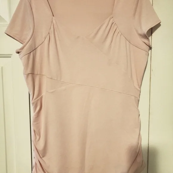 Ladies top - Picture 1 of 8